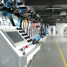  佛山市順德區(qū)容桂迅發(fā)印刷機(jī)械廠 主營 電腦雙座高速模切機(jī),